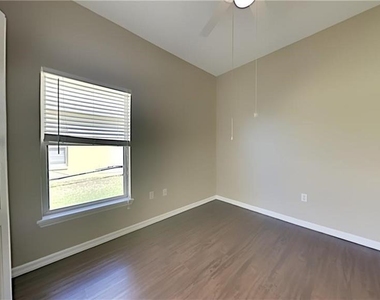 876 Hacienda Circle - Photo Thumbnail 8