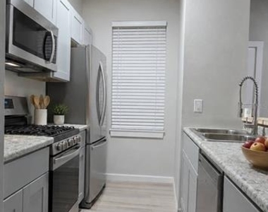 1242 23rd Street - Photo Thumbnail 2