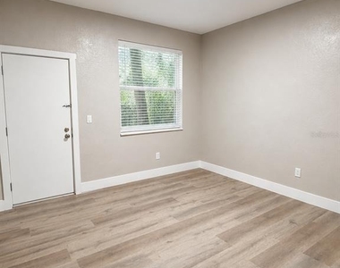 1242 23rd Street - Photo Thumbnail 5