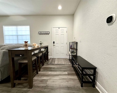 17411 Promenade Drive - Photo Thumbnail 2