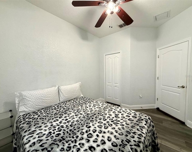 17411 Promenade Drive - Photo Thumbnail 18
