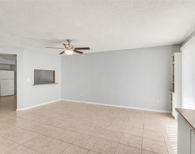 10157 Bluff Court - Photo Thumbnail 9