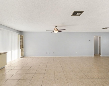 10157 Bluff Court - Photo Thumbnail 7