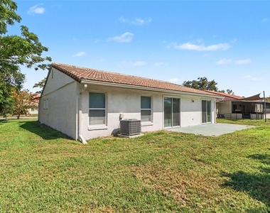 10157 Bluff Court - Photo Thumbnail 25