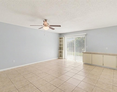10157 Bluff Court - Photo Thumbnail 8