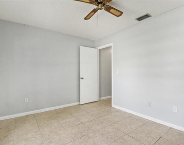 10157 Bluff Court - Photo Thumbnail 18