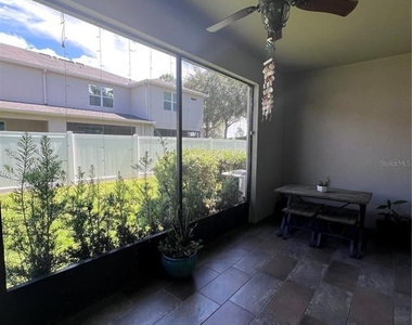 10426 Yellow Spice Court - Photo Thumbnail 19