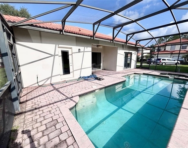 126 Sandy Point Way - Photo Thumbnail 22