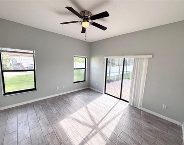 126 Sandy Point Way - Photo Thumbnail 16
