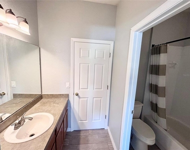 126 Sandy Point Way - Photo Thumbnail 9