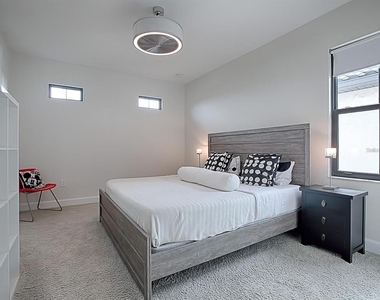7661 Toscana Boulevard - Photo Thumbnail 24
