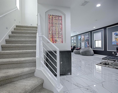 7661 Toscana Boulevard - Photo Thumbnail 26