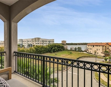 7661 Toscana Boulevard - Photo Thumbnail 20