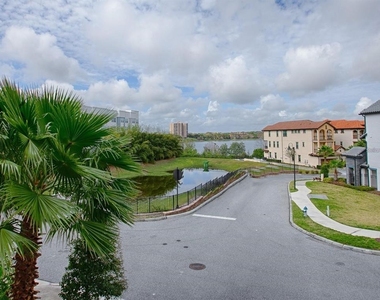 7661 Toscana Boulevard - Photo Thumbnail 14