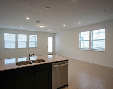 4565 Orchard View Alley - Photo Thumbnail 17