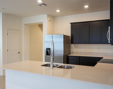 4565 Orchard View Alley - Photo Thumbnail 16