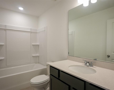 4565 Orchard View Alley - Photo Thumbnail 21