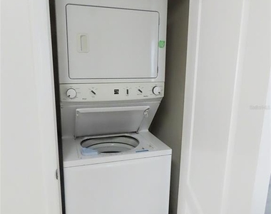 427 Wilton Circle - Photo Thumbnail 17