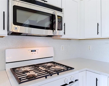 13208 Pinyon Drive - Photo Thumbnail 10