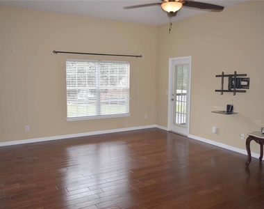 874 Ashworth Overlook Drive - Photo Thumbnail 8