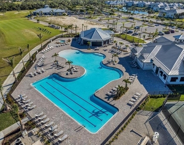 14121 Heritage Landing Boulevard - Photo Thumbnail 4