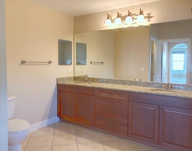 5114 Melbourne Street - Photo Thumbnail 10