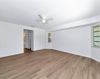 4819 Wecoma Avenue - Photo Thumbnail 9