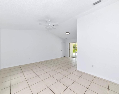 4819 Wecoma Avenue - Photo Thumbnail 2