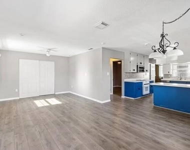 5318 17th Street W - Photo Thumbnail 1