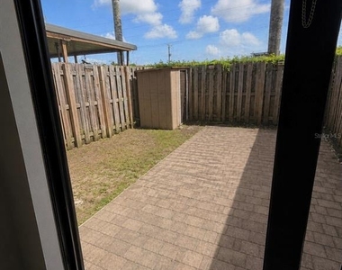 11553 Sw 248th Terrace - Photo Thumbnail 5