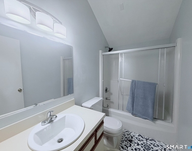 12 Talcott Forest Road - Photo Thumbnail 6