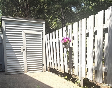 12 Talcott Forest Road - Photo Thumbnail 11