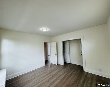 52 Howard Avenue - Photo Thumbnail 5