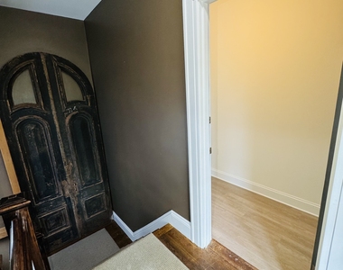 52 Howard Avenue - Photo Thumbnail 2