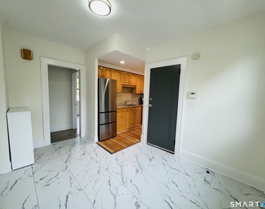 52 Howard Avenue - Photo Thumbnail 16