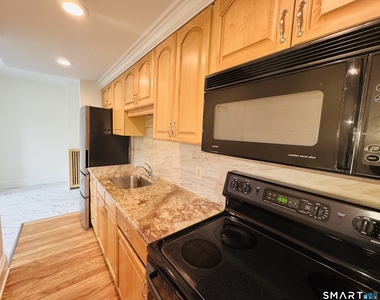 52 Howard Avenue - Photo Thumbnail 17