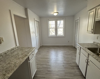 210 Derby Avenue - Photo Thumbnail 9