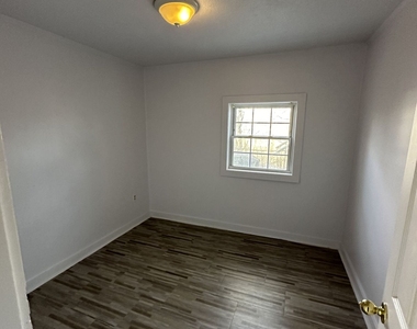 210 Derby Avenue - Photo Thumbnail 1
