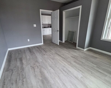 63 W. Liberty Street - Photo Thumbnail 3