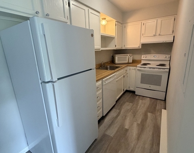 115 Short Beach Road - Photo Thumbnail 2