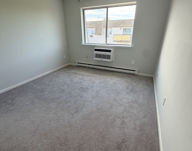 115 Short Beach Road - Photo Thumbnail 6
