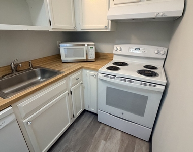 115 Short Beach Road - Photo Thumbnail 3
