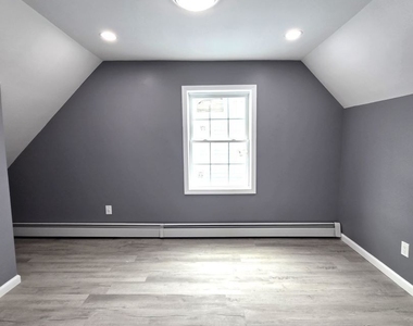 63 W. Liberty Street - Photo Thumbnail 2