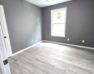 63 W. Liberty Street - Photo Thumbnail 2