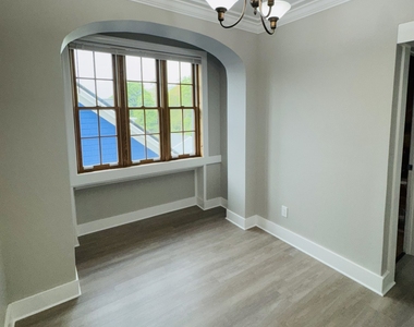 52 Howard Avenue - Photo Thumbnail 3