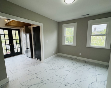 52 Howard Avenue - Photo Thumbnail 11