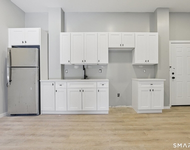 215 Bank Street - Photo Thumbnail 22