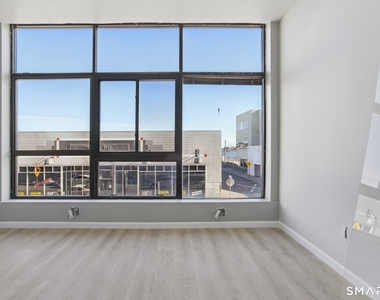 215 Bank Street - Photo Thumbnail 18
