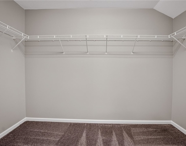 9704 Sundance Dr - Photo Thumbnail 30
