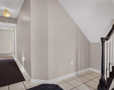 9704 Sundance Dr - Photo Thumbnail 1